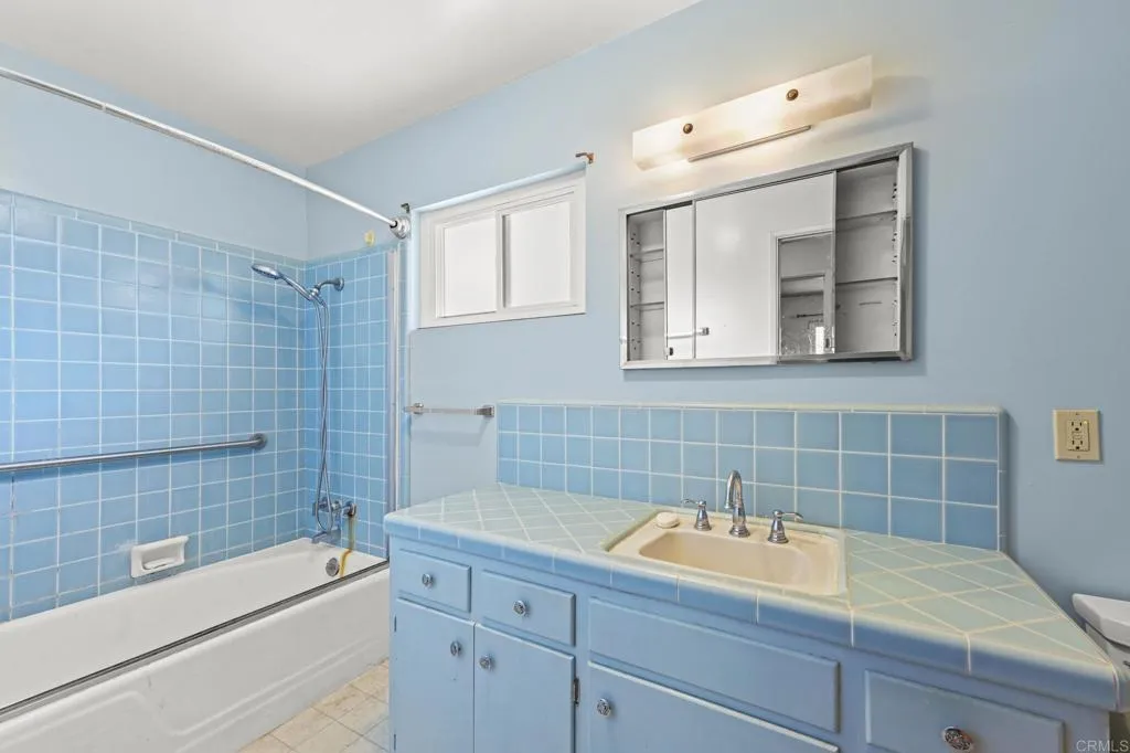 https://cdn.realtyfeed.com/cdn/127/306522318/92638b708cbc1b8fad493811f94f3334.webp