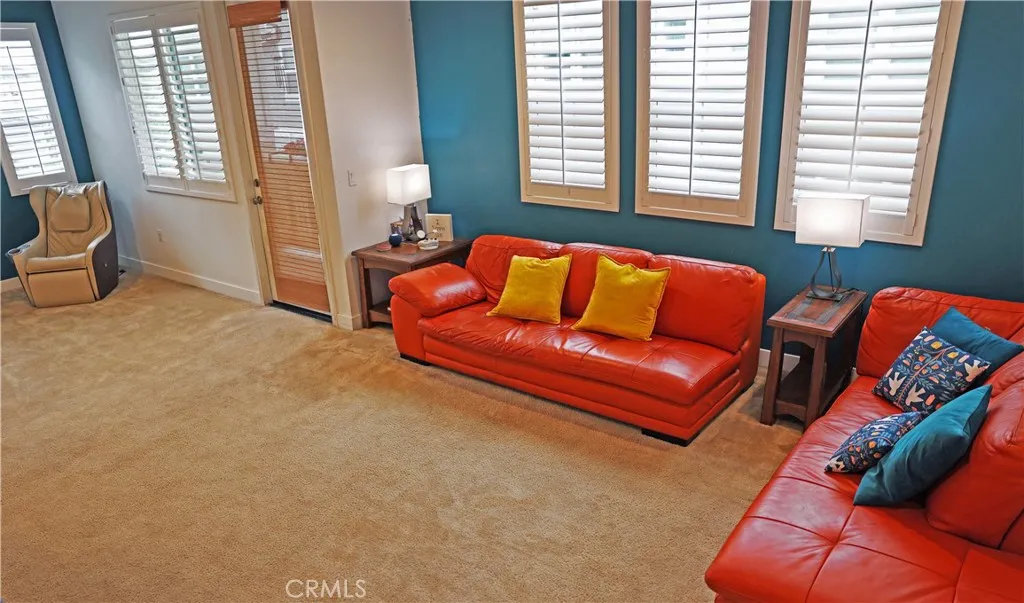 https://cdn.realtyfeed.com/cdn/127/306522395/19ee6e4fd8d3c98f778d31a60df8e0d7.webp