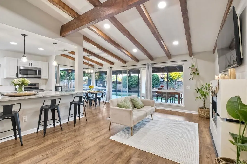 https://cdn.realtyfeed.com/cdn/127/306522442/38b14449633fc7426f23c1a254f64d59.webp