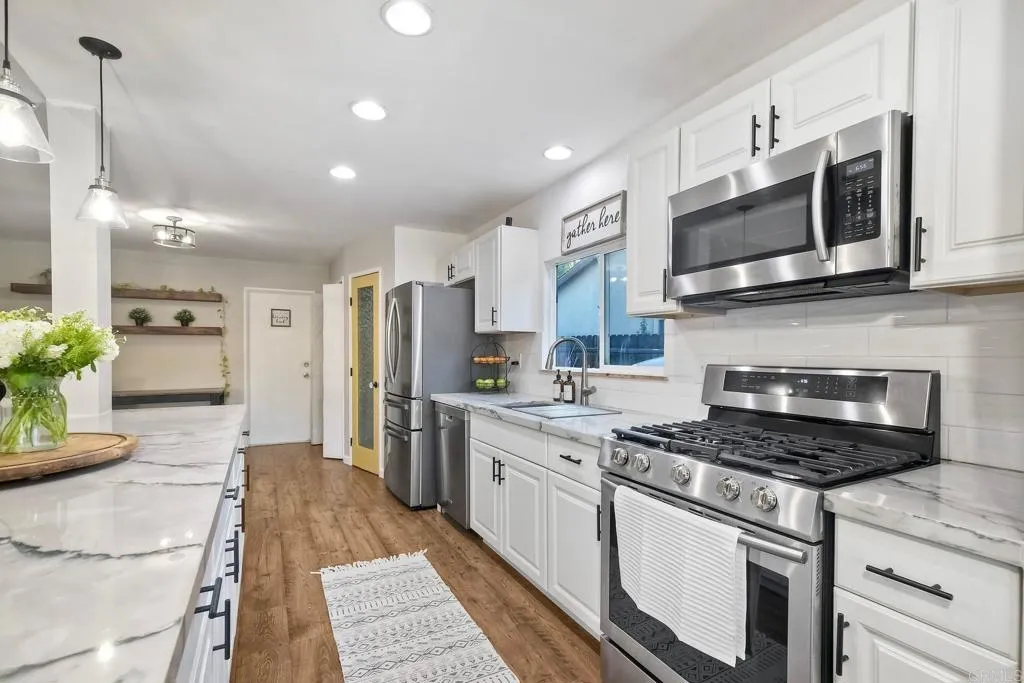 https://cdn.realtyfeed.com/cdn/127/306522442/86ed4b17eda9a94f011c6d728c14b777.webp
