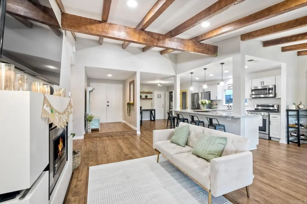https://cdn.realtyfeed.com/cdn/127/306522442/93f0c1bfb8f16e88705d4f771e876d5b.webp