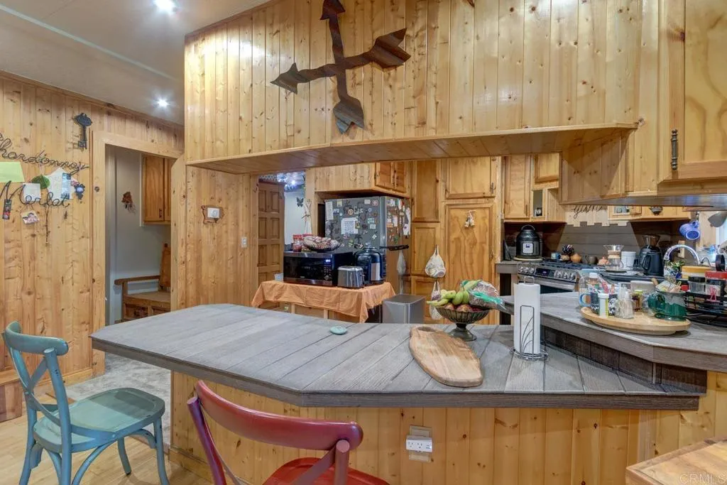 https://cdn.realtyfeed.com/cdn/127/306522443/ea66ef503cc06878bab82c6647c96e06.webp