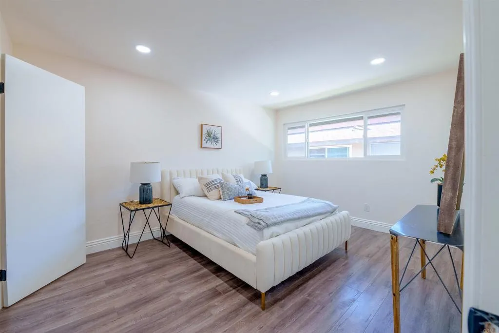 https://cdn.realtyfeed.com/cdn/127/306522445/55ac350f1914ef40b0d2e8018c9d8bc6.webp