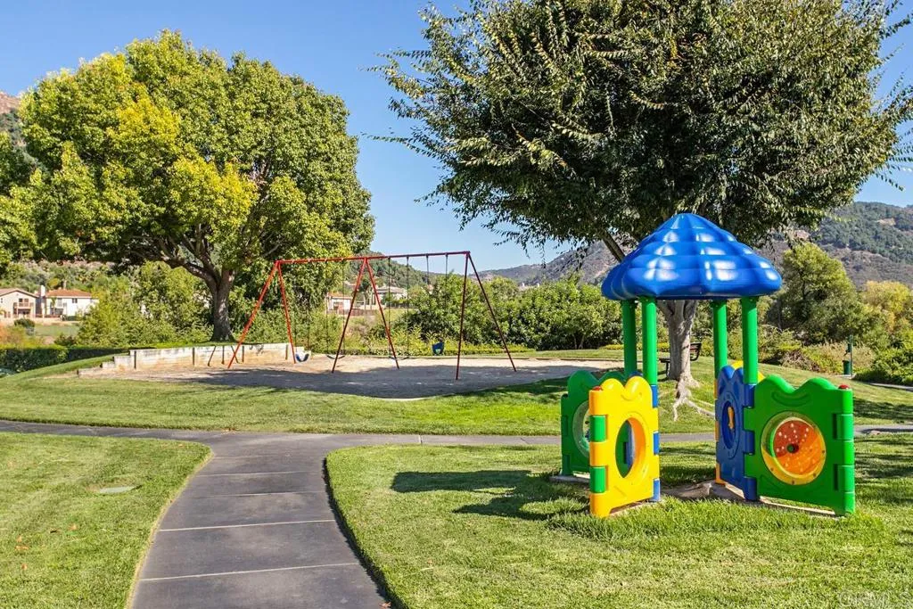 https://cdn.realtyfeed.com/cdn/127/306522462/0f7fcad80288a1766fd90843de13fe1a.webp