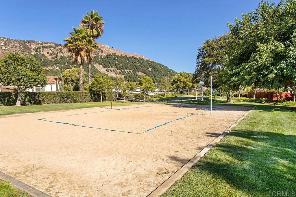 https://cdn.realtyfeed.com/cdn/127/306522462/f8f40b05638c398e354e6a1dd172dd37.webp
