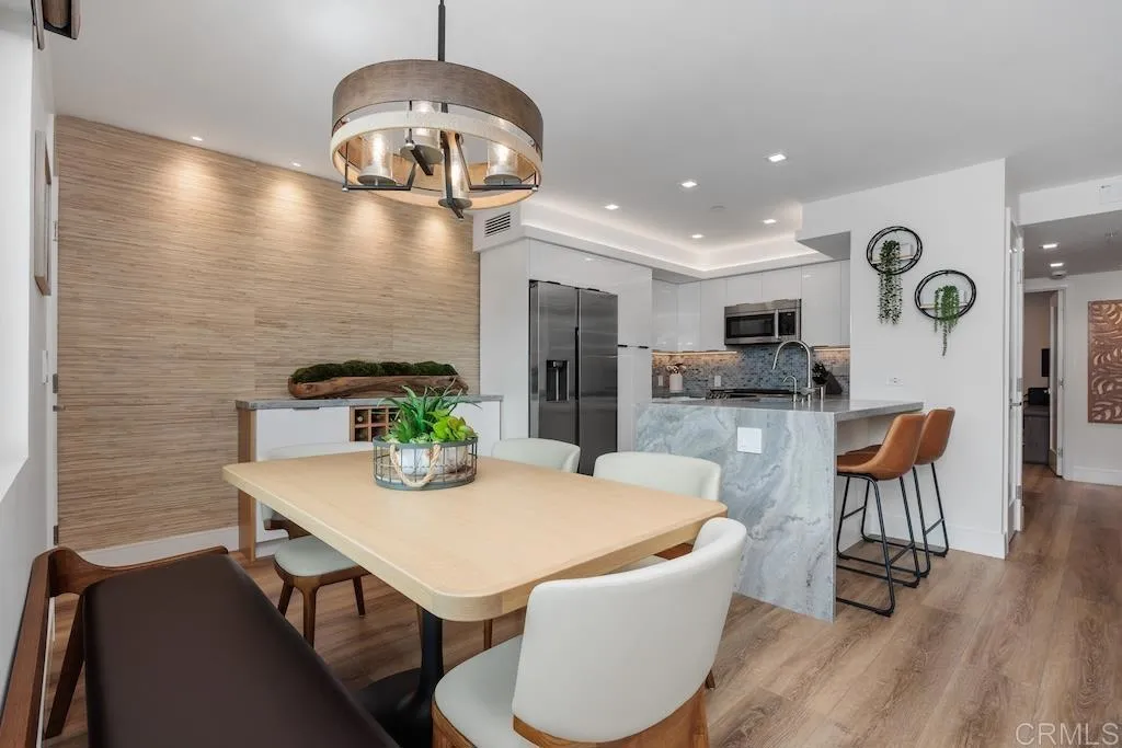 https://cdn.realtyfeed.com/cdn/127/306522508/de3d0695237a83d22426203c83de0cb7.webp