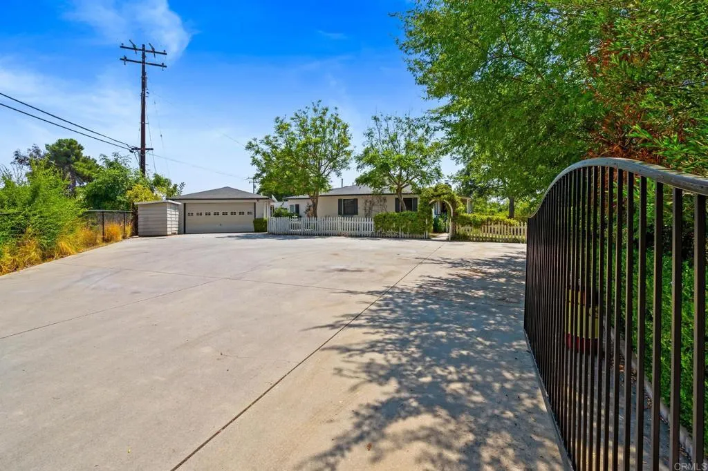 https://cdn.realtyfeed.com/cdn/127/306522538/0406b2ea61da2b43fe831ee4b4b134d5.webp