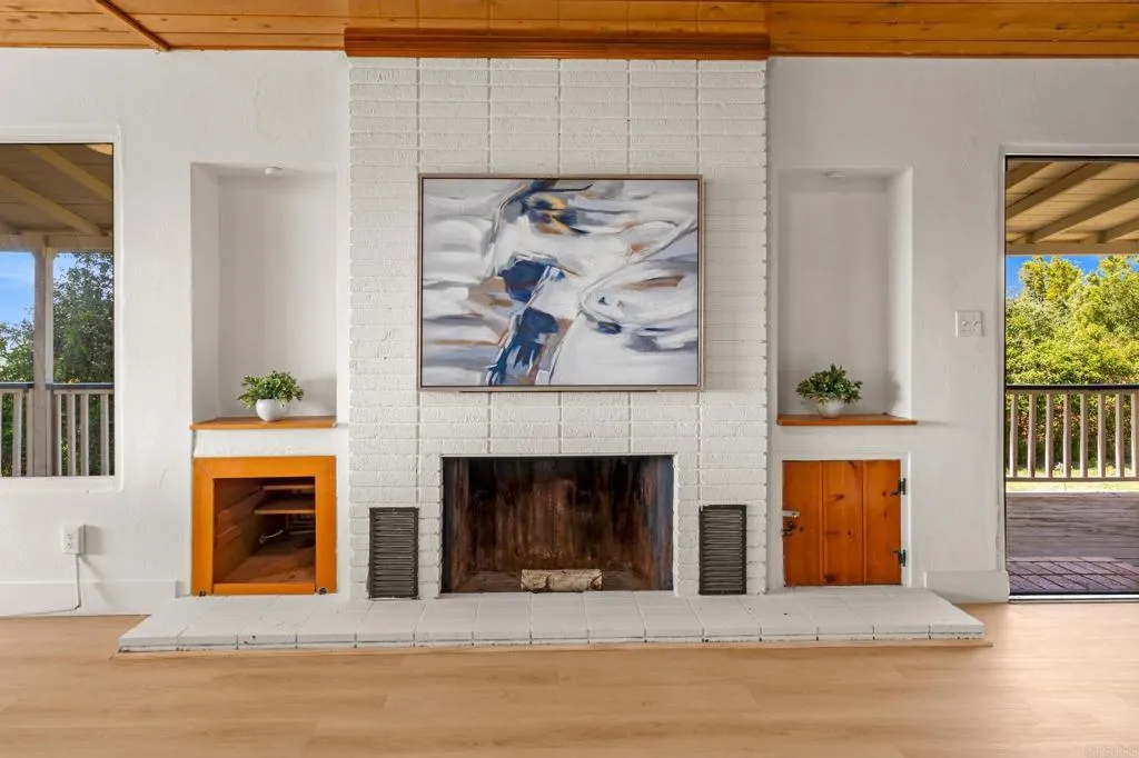 https://cdn.realtyfeed.com/cdn/127/306522538/05b1ce1d92dbad7a55bee78435e06d9b.webp
