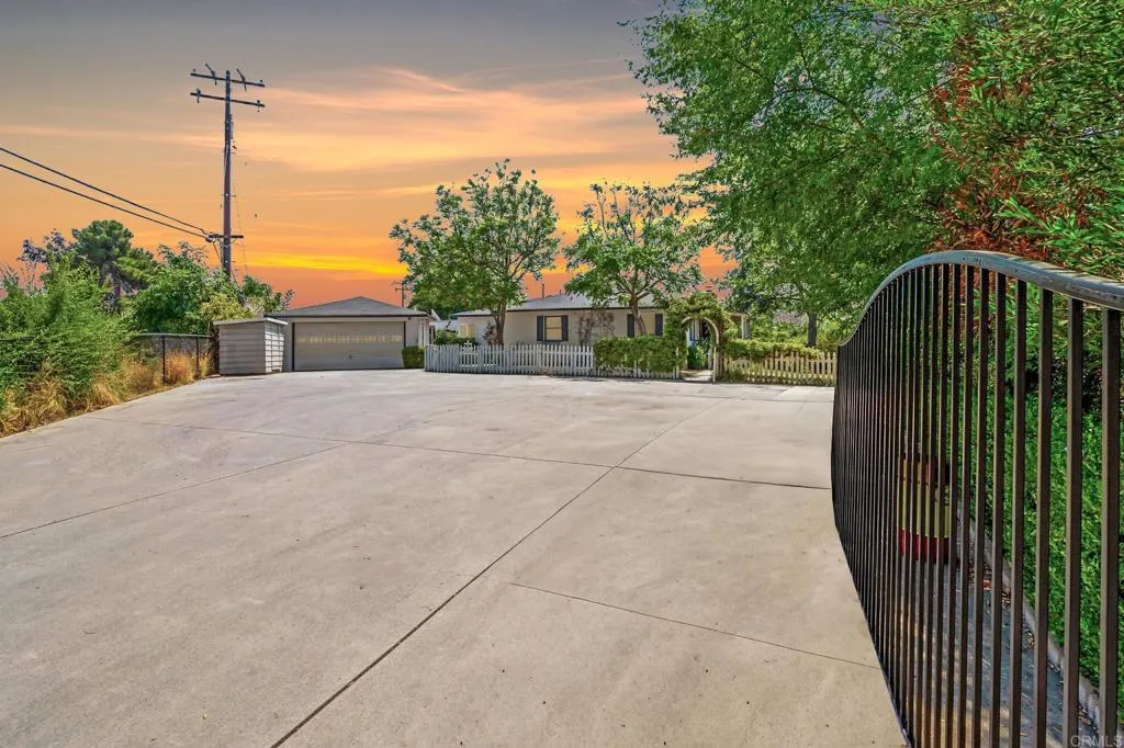 https://cdn.realtyfeed.com/cdn/127/306522538/679fe731355cd62a6d26d4ac03341af4.webp