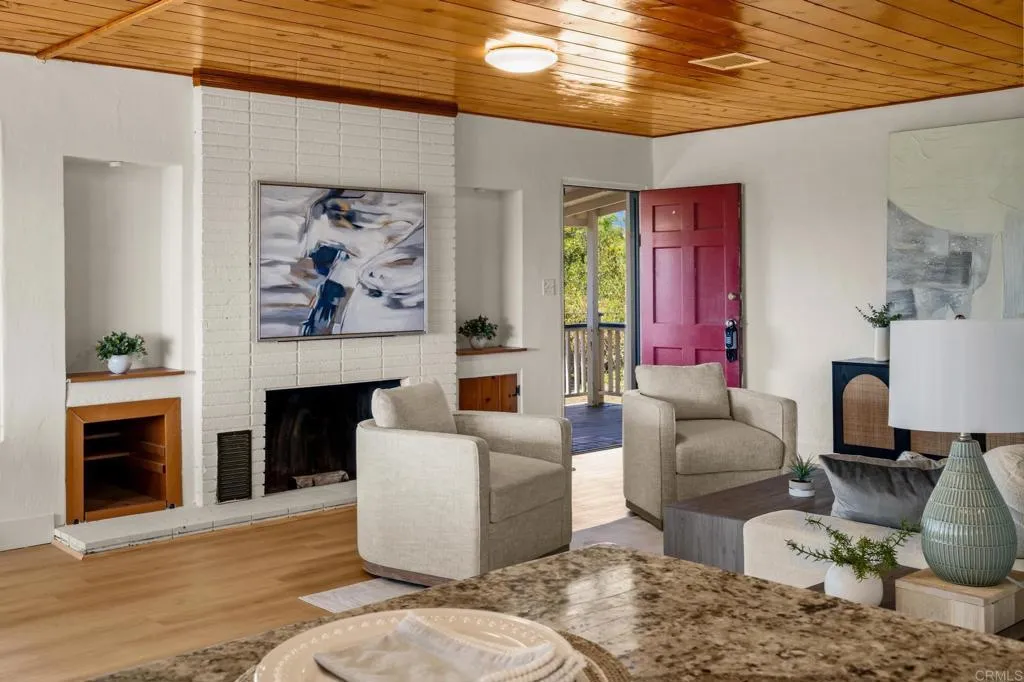 https://cdn.realtyfeed.com/cdn/127/306522538/d501a8893783bcefafcfba2ea332f4d2.webp