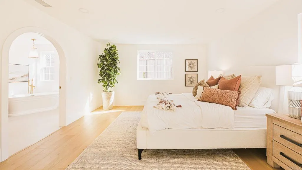 https://cdn.realtyfeed.com/cdn/127/306522539/687ff765b31a51fccc0093dbbfc8316a.webp