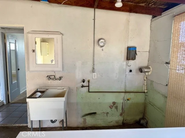 https://cdn.realtyfeed.com/cdn/127/306522549/e40595f606935e80b26c00fa8260bb48.webp