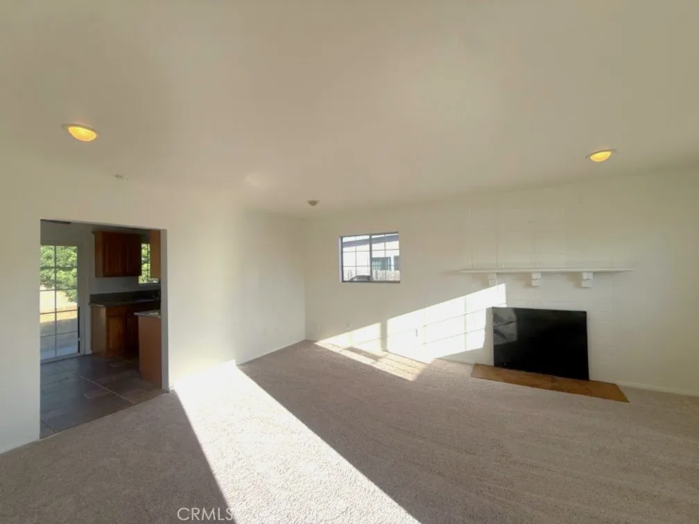 https://cdn.realtyfeed.com/cdn/127/306522566/155e200391939d8acf9879363897fb7b.webp