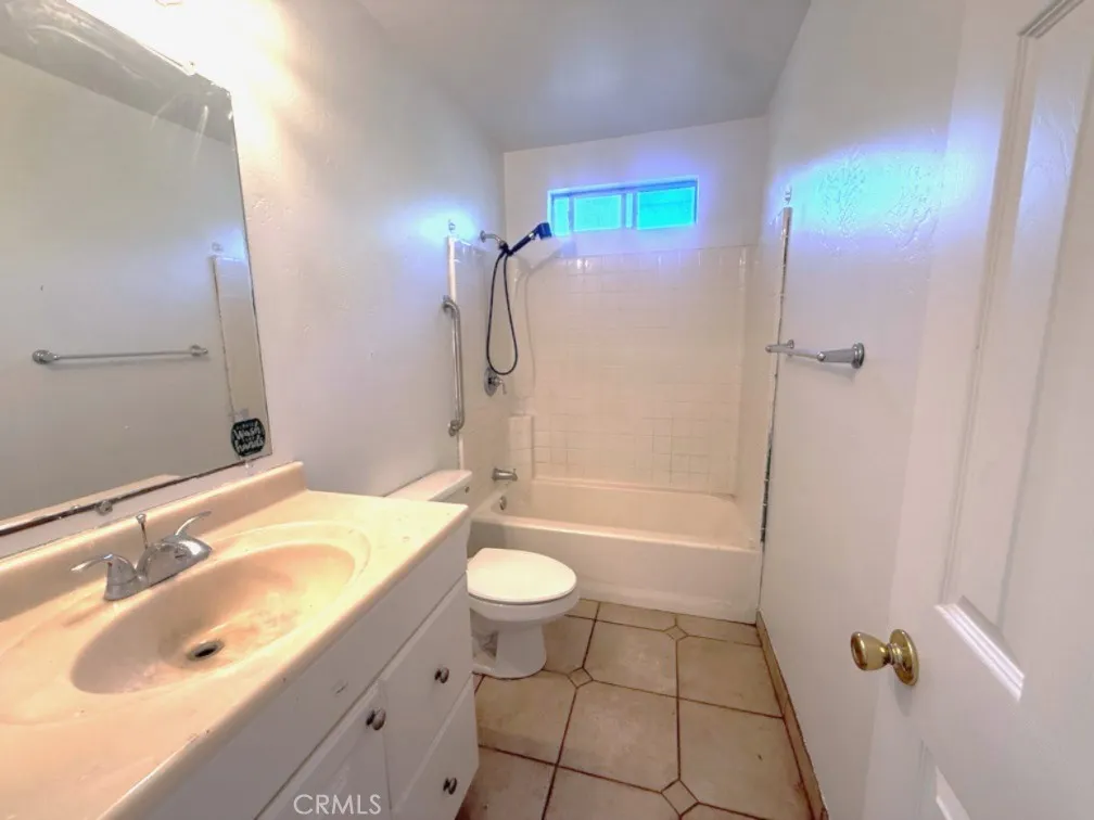 https://cdn.realtyfeed.com/cdn/127/306522566/4018933a94cedf5215245bf91c2ff483.webp