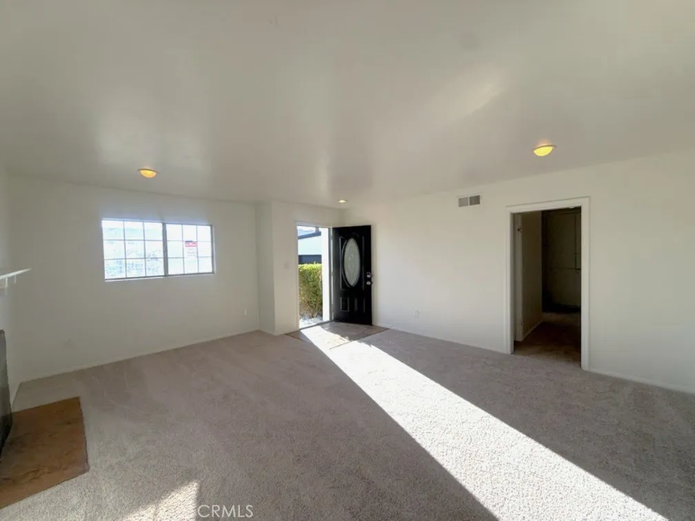https://cdn.realtyfeed.com/cdn/127/306522566/87decef0e7ac794347801338d4a4dc62.webp