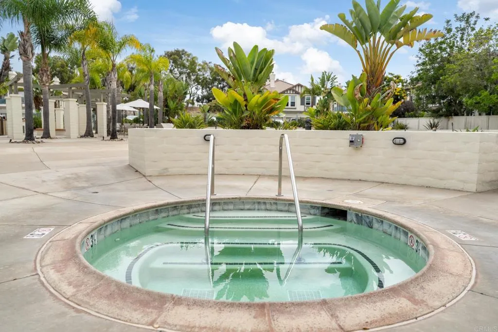https://cdn.realtyfeed.com/cdn/127/306522567/b86e697c19f8074257bb40a4b213a344.webp