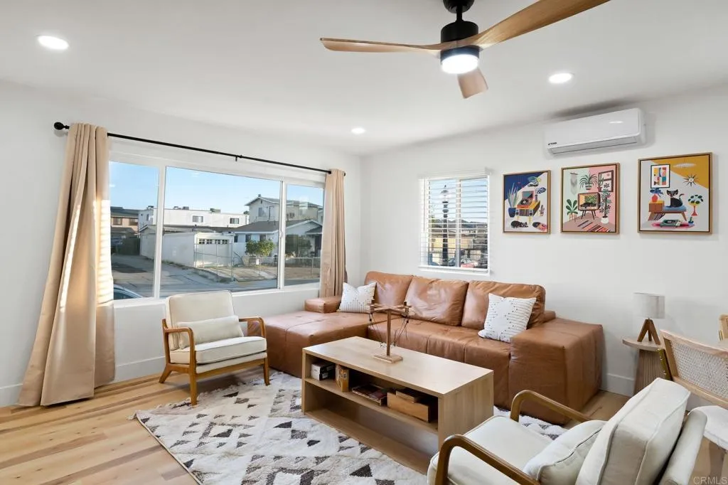 https://cdn.realtyfeed.com/cdn/127/306522570/4a79b02016f841b824dc0e01687ac63f.webp