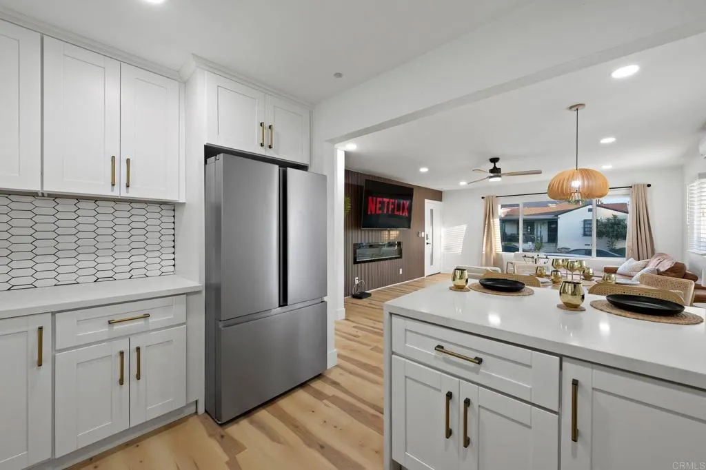 https://cdn.realtyfeed.com/cdn/127/306522570/f2b395d2fdca98bdb8e956e9869d7f05.webp