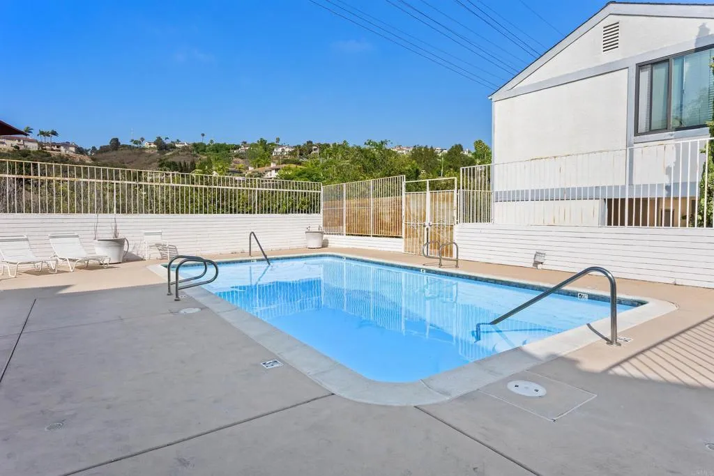https://cdn.realtyfeed.com/cdn/127/306522580/3acf4a439574b108676d97409b183646.webp