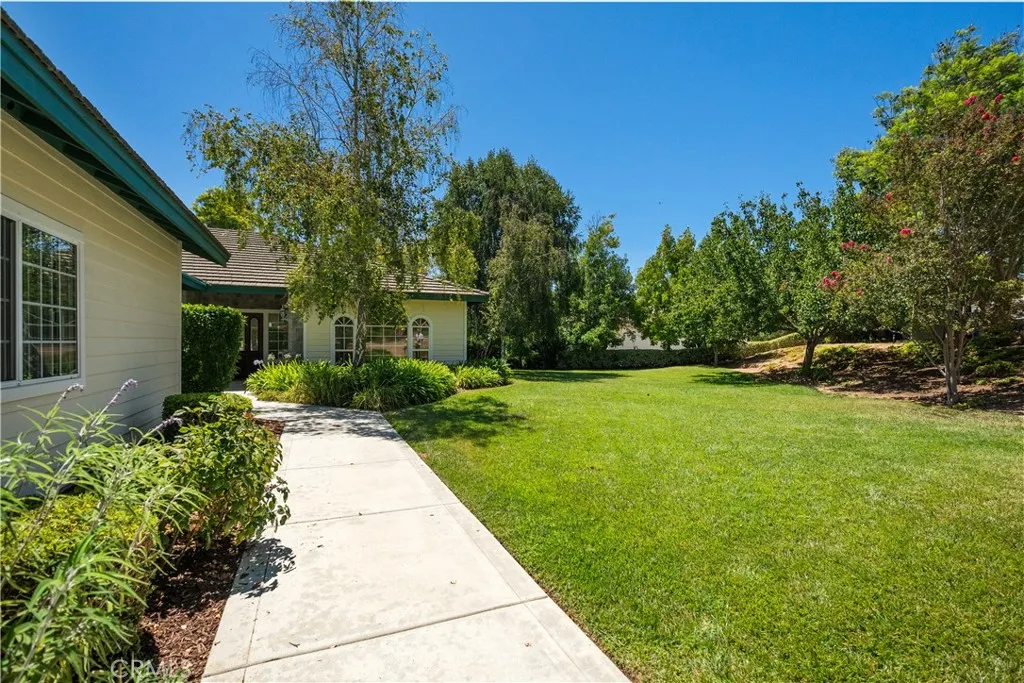 https://cdn.realtyfeed.com/cdn/127/306522648/19ba27eee74130d3c026f6d5ae98fe98.webp