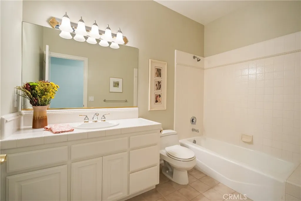https://cdn.realtyfeed.com/cdn/127/306522648/5db2a54559d8afcd9b929b57b0d04b28.webp