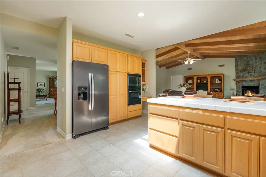 https://cdn.realtyfeed.com/cdn/127/306522648/6e6d9347a34df55e47cedbc583d185de.webp