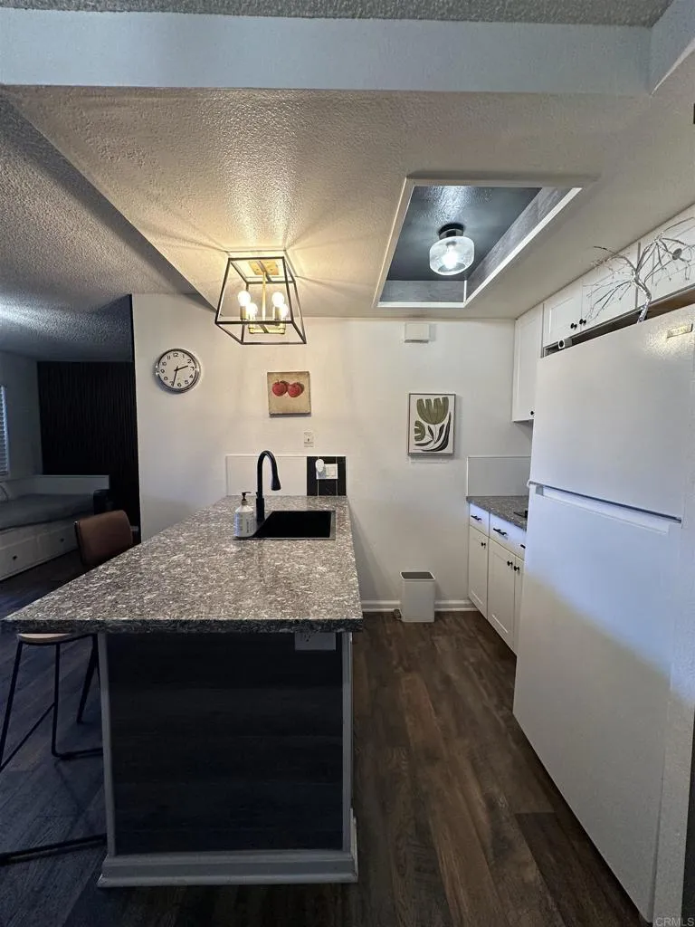 https://cdn.realtyfeed.com/cdn/127/306522685/58b39a875f521348c3ba41f96ef5ae09.webp