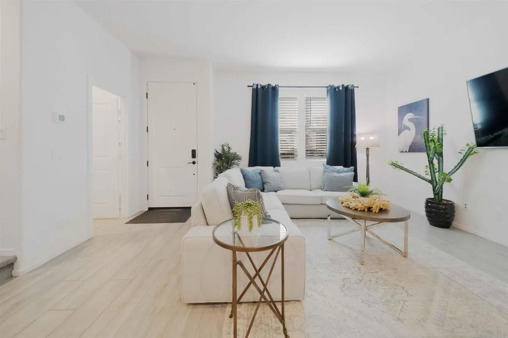 https://cdn.realtyfeed.com/cdn/127/306522694/6cad31e009326448476041d7d4069716.webp