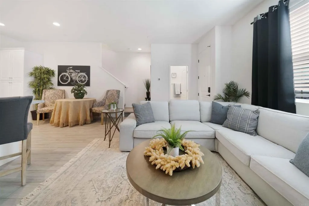 https://cdn.realtyfeed.com/cdn/127/306522694/f21c912544622e3c4cbe9366be58e371.webp