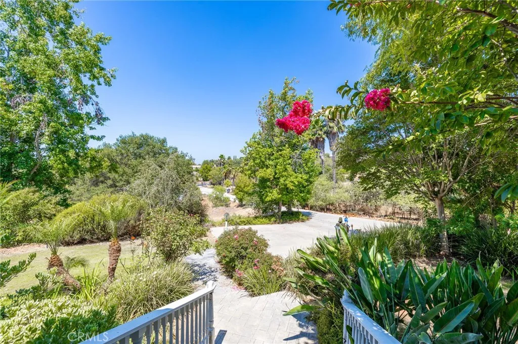 https://cdn.realtyfeed.com/cdn/127/306522695/cf05e979153ed501d9105b137ffd5838.webp