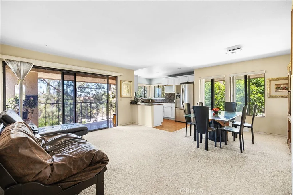 https://cdn.realtyfeed.com/cdn/127/306522717/a092ebd53b8d8c7b67c07e734d63c12e.webp