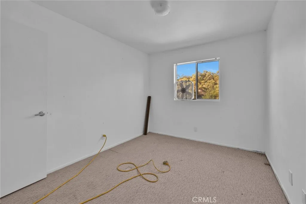 https://cdn.realtyfeed.com/cdn/127/306522728/258b85977d40e96a03fd2db932a66e82.webp