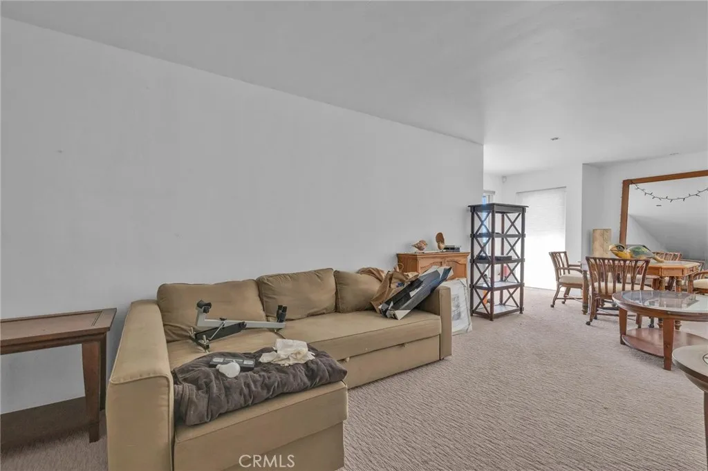 https://cdn.realtyfeed.com/cdn/127/306522728/96f3c504a2c3e6d2dbf301657133453b.webp