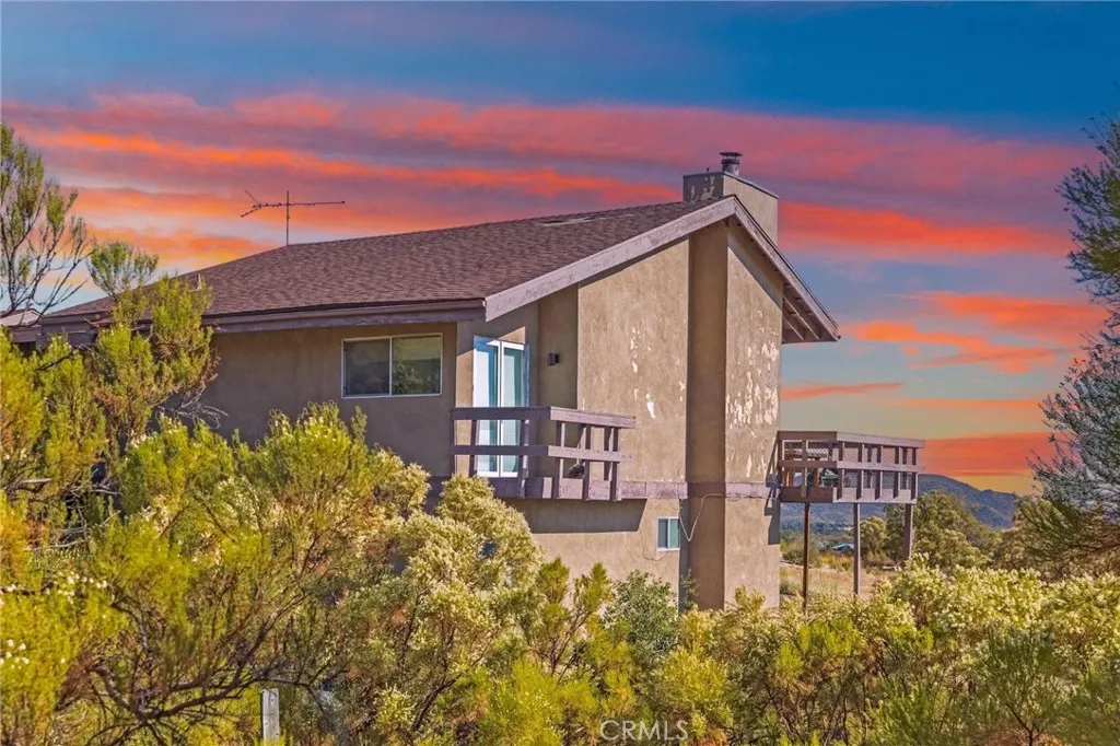 https://cdn.realtyfeed.com/cdn/127/306522728/f21b73215805f93a48de969bda835d41.webp