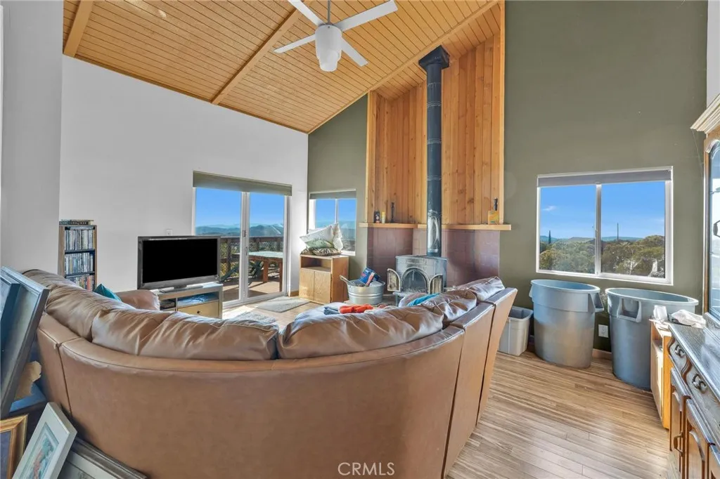 https://cdn.realtyfeed.com/cdn/127/306522728/f59145868397deb91152de8ab2684052.webp