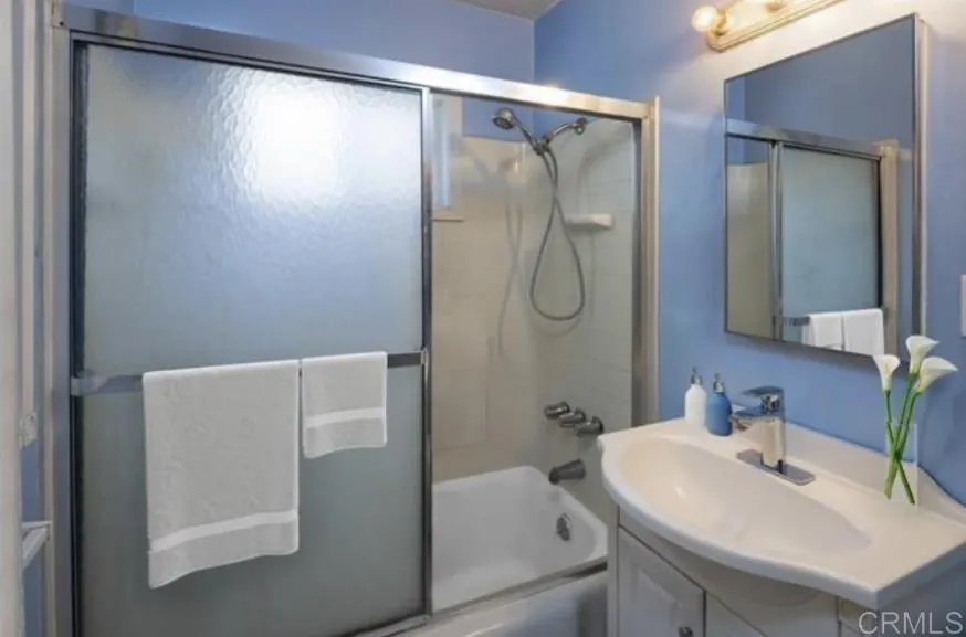 https://cdn.realtyfeed.com/cdn/127/306522742/4bdc0955b96224841552e57e20c81b38.webp