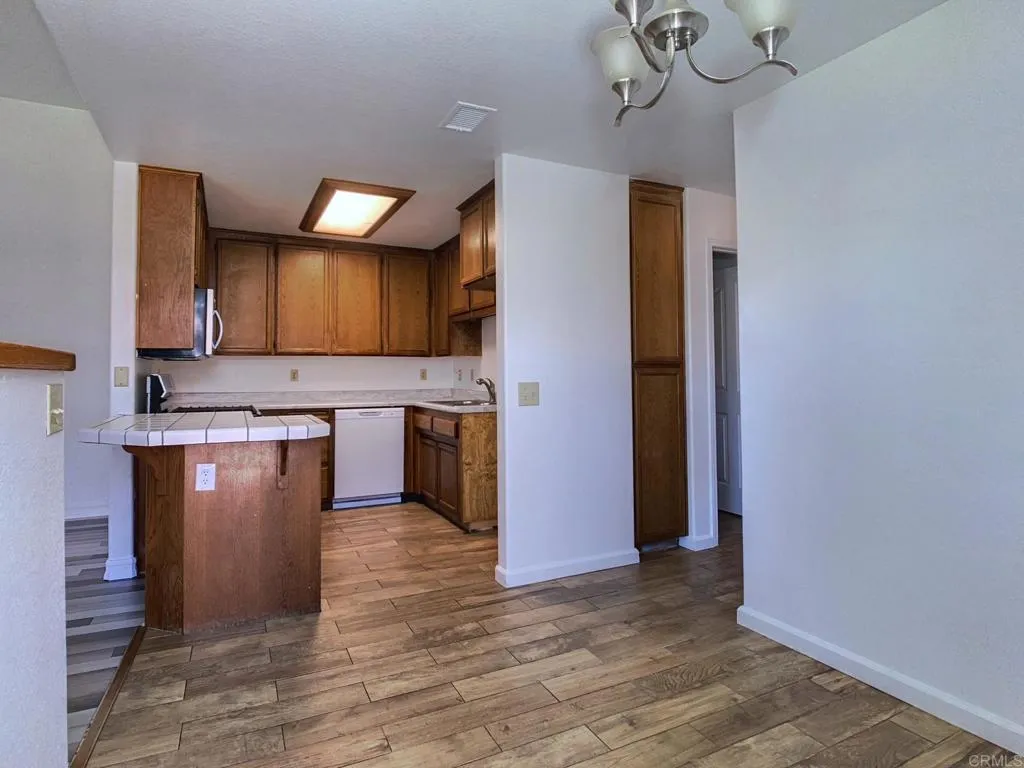 https://cdn.realtyfeed.com/cdn/127/306522759/a1606d2f65138b56d82f407ec69e2735.webp