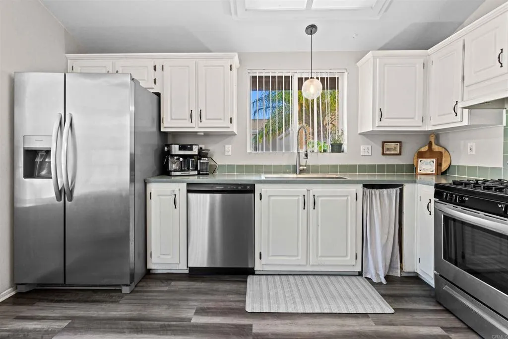 https://cdn.realtyfeed.com/cdn/127/306522773/04727b9019b36072b70f79a71c27b2b8.webp
