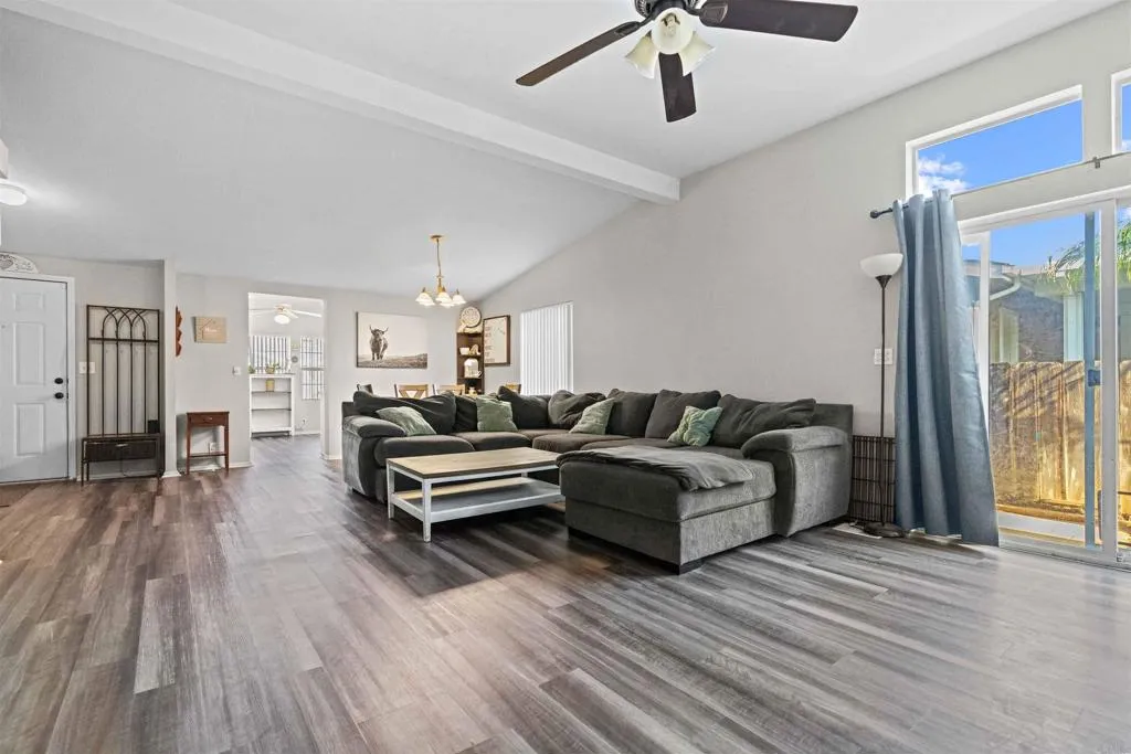 https://cdn.realtyfeed.com/cdn/127/306522773/20d25df851dc3a550cca07827435e8e3.webp