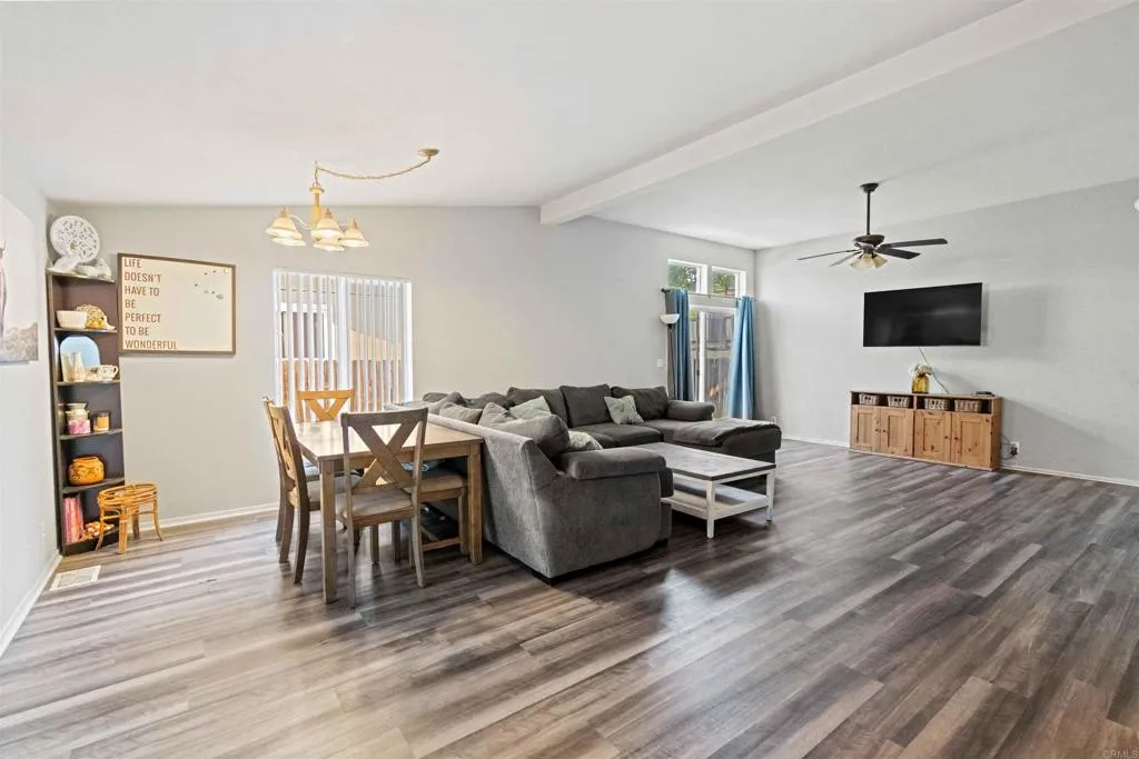 https://cdn.realtyfeed.com/cdn/127/306522773/301e3a9fa12b9d6a4ab7b93014660ae8.webp