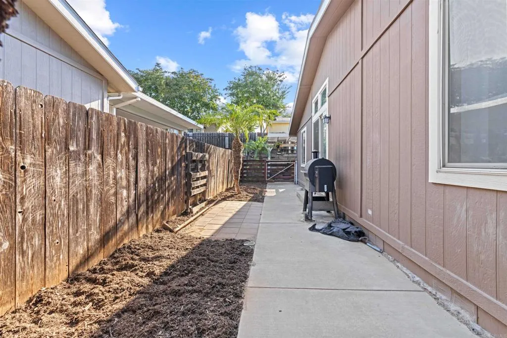 https://cdn.realtyfeed.com/cdn/127/306522773/3110a2e364c830cd940e9ba1efe79906.webp