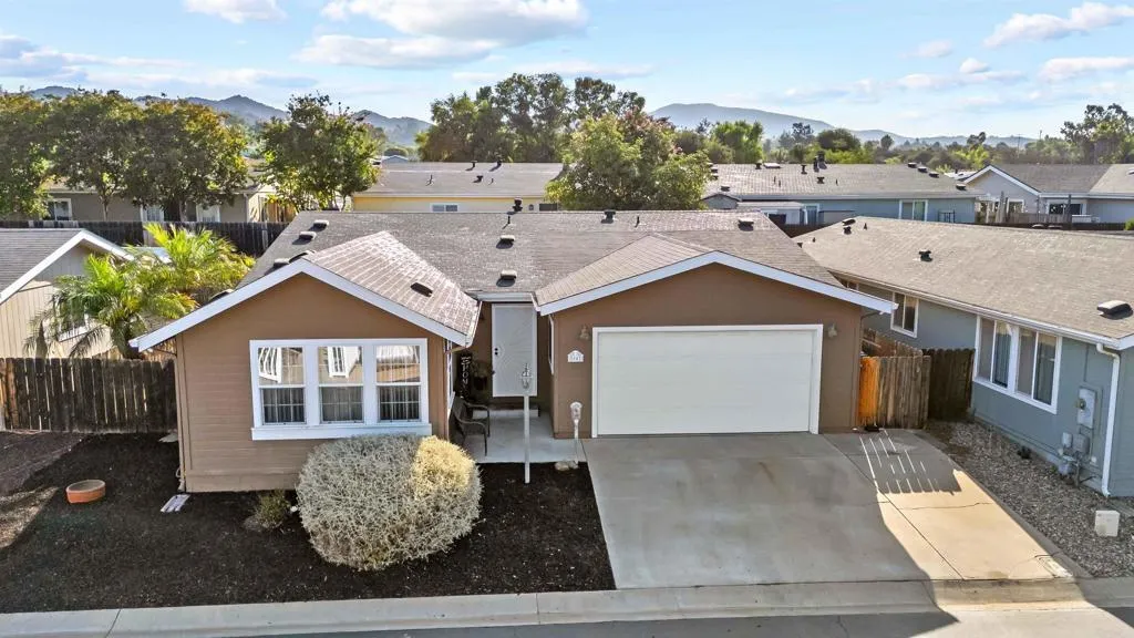 https://cdn.realtyfeed.com/cdn/127/306522773/6769a75a0e2c01f1d44bc6fbcd96c289.webp