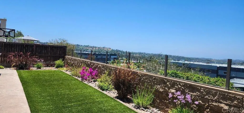 https://cdn.realtyfeed.com/cdn/127/306522775/dc356442bb75c40bb105e1e8ecc3e2f7.webp