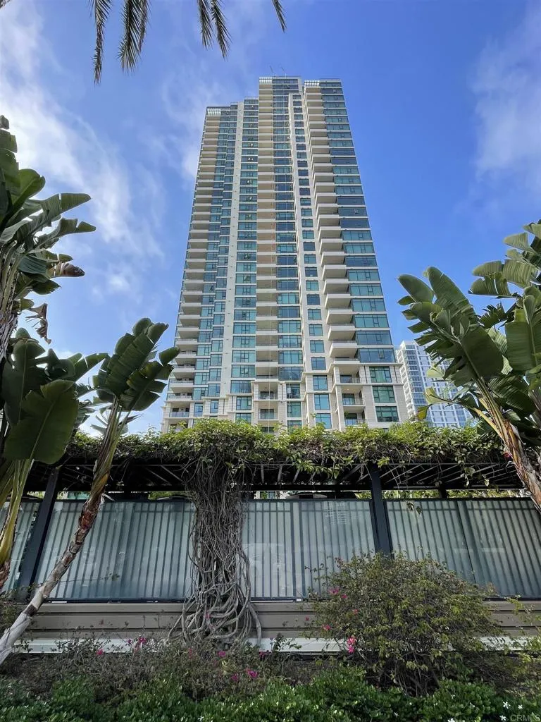 https://cdn.realtyfeed.com/cdn/127/306522785/9592c0f6afd0f2a112c6ff47ba64cecd.webp