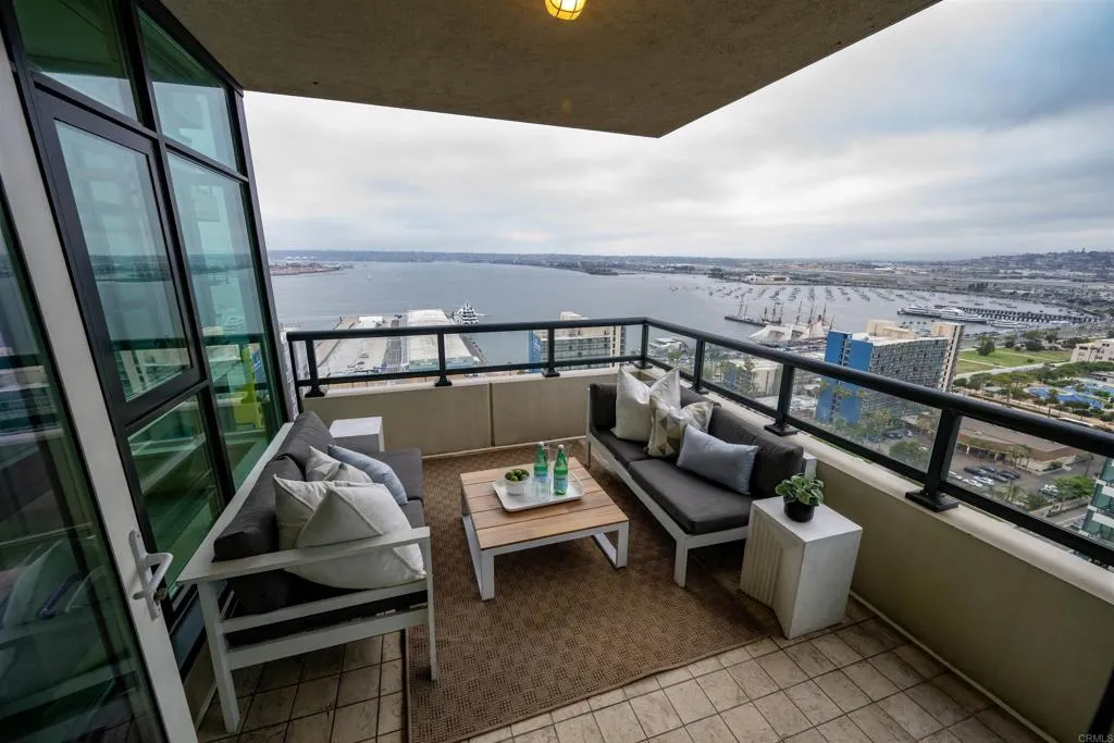 https://cdn.realtyfeed.com/cdn/127/306522785/b8a5d35e7462e9848e8f0bc46cb6c083.webp