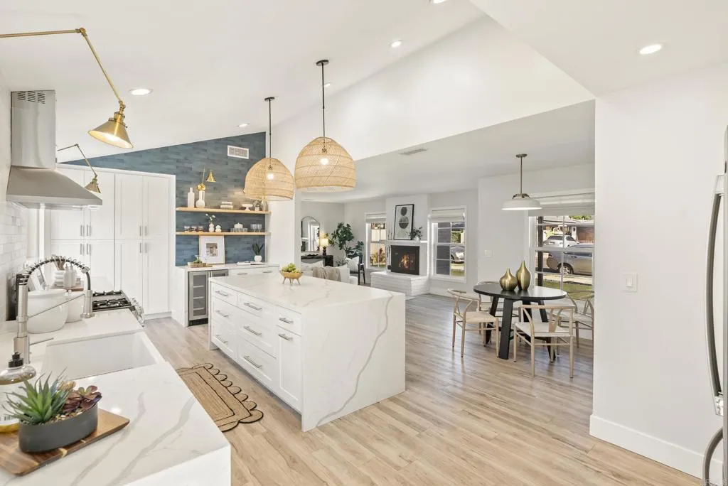 https://cdn.realtyfeed.com/cdn/127/306522819/3d7a26efb30cfef4fd39e02d6edcc789.webp