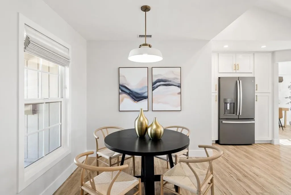 https://cdn.realtyfeed.com/cdn/127/306522819/68bdfa7a2321d89c2bee5a74e74c1c43.webp