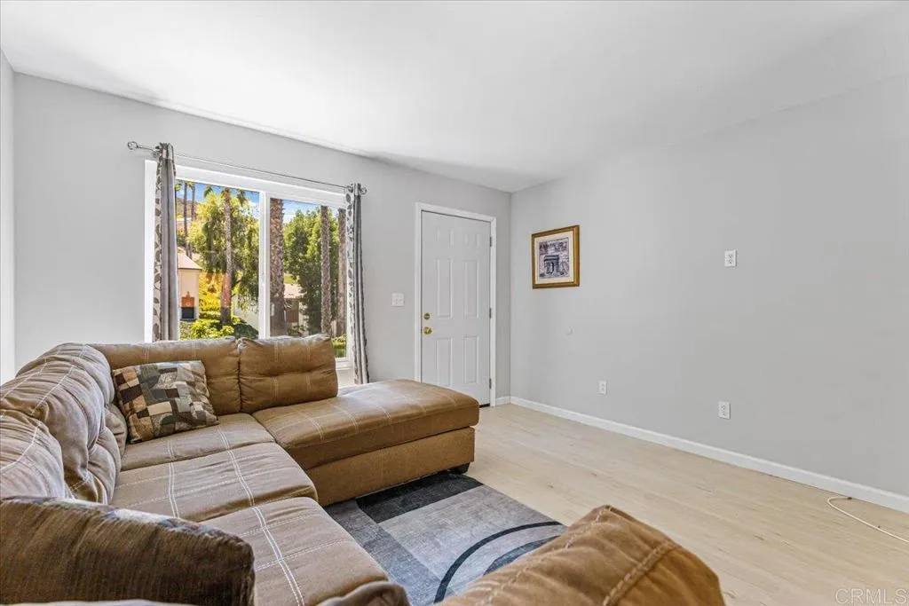 https://cdn.realtyfeed.com/cdn/127/306522831/5f7bb01d7185c4201c89755b81aa07db.webp