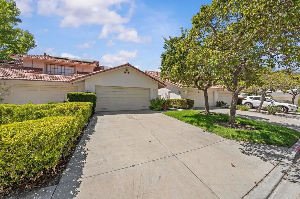 https://cdn.realtyfeed.com/cdn/127/306522856/2cdba7c9735ea3c690226f3909e9b315.webp