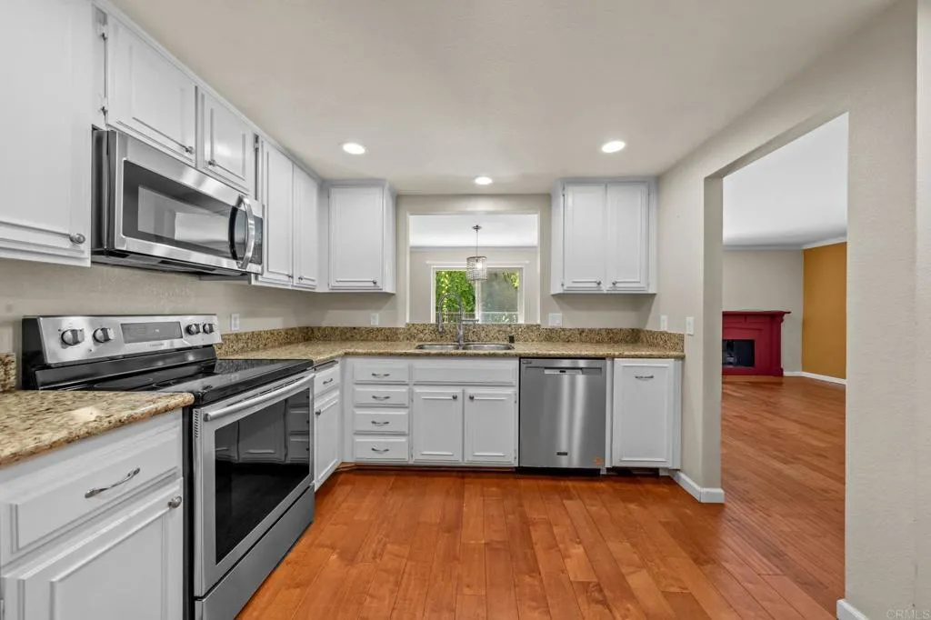 https://cdn.realtyfeed.com/cdn/127/306522856/549d228844eda7225315f5b289157d0e.webp